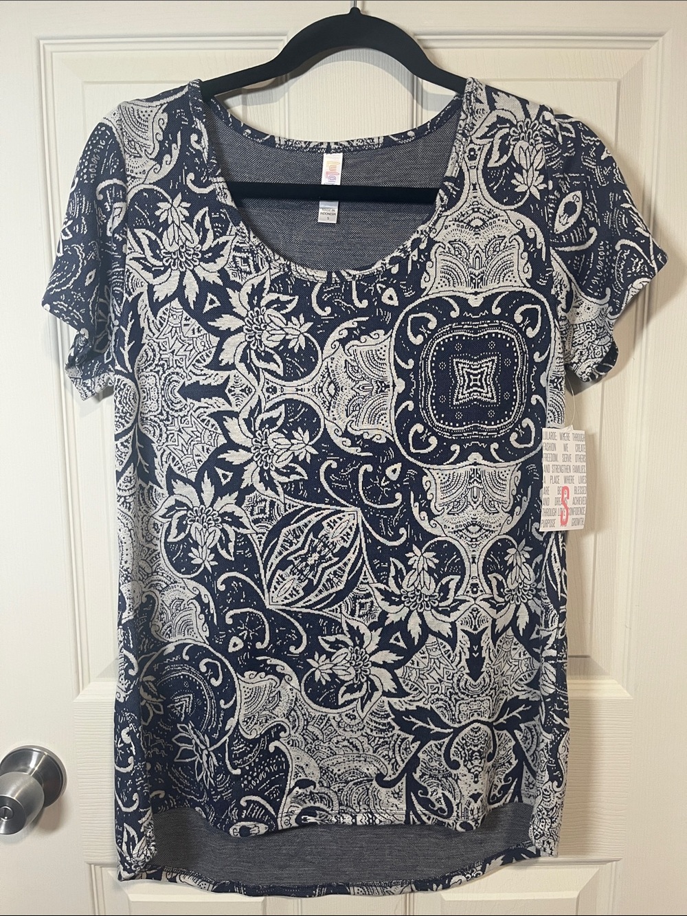 LuLaRoe Navy and White Short Sleeve Printed Tee